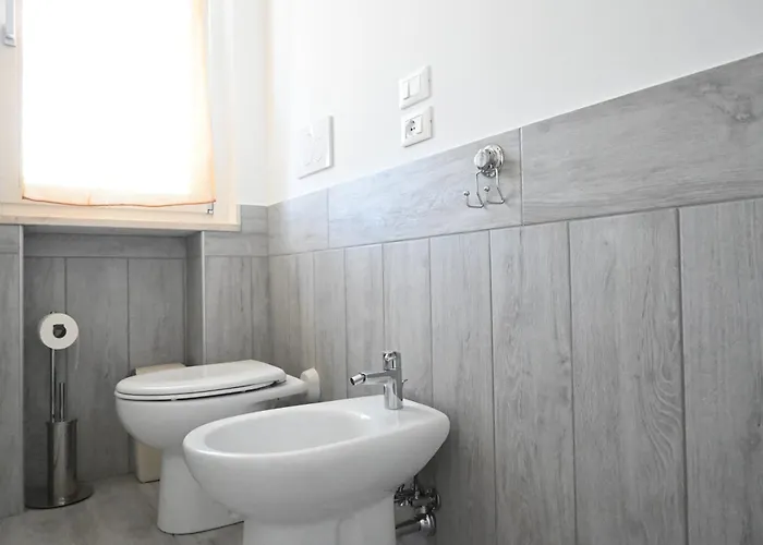 Marcelli, Trilocale Con Terrazzo A Pochi Passi Dal Mare - M394 * Marcelli