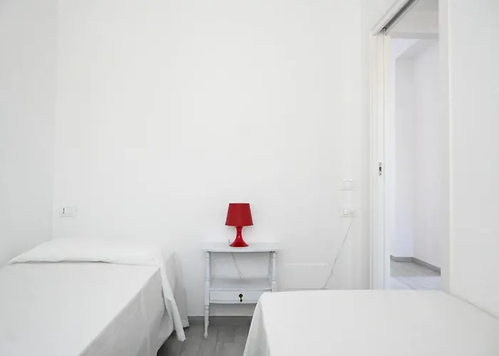 Marcelli, Trilocale Con Terrazzo A Pochi Passi Dal Mare - M394 *